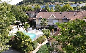 Logis Hotel - Restaurant - Spa - Le Relais De Farrou